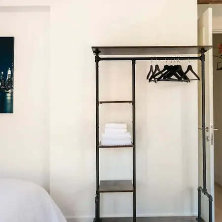 Quarto em Acomodações Particulares Good Vibe *